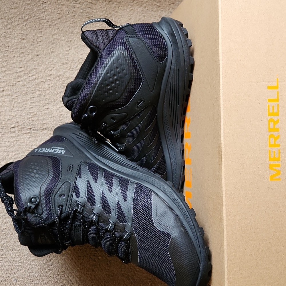 NIB Merrell Men's Nova 3 Tactical Mid Waterproof Boots